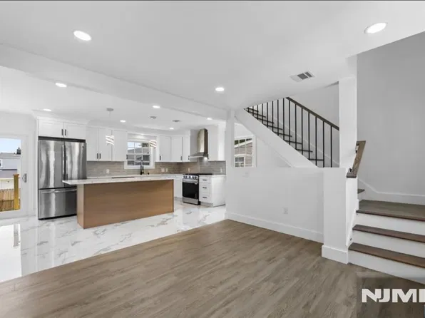 8 Annette Terrace, Lodi, NJ 07544