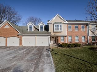 1002 Butternut Ln APT C, Mount Prospect, IL 60056