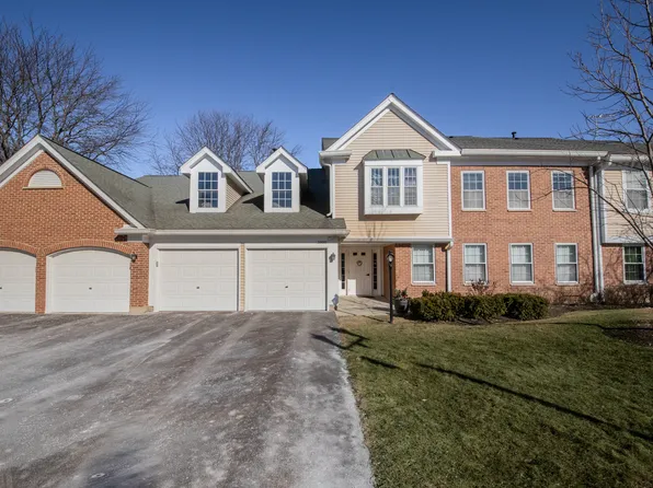 1002 Butternut Ln APT C, Mount Prospect, IL 60056