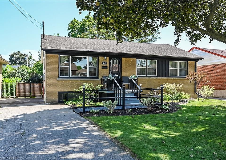 1st image of 89 Wise Cres