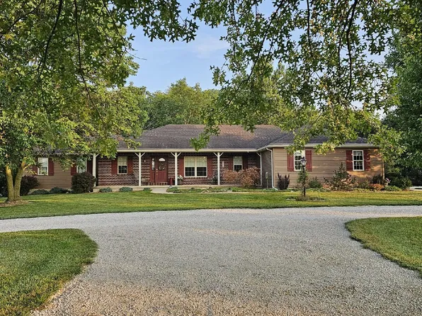 2190 Homer Lake Rd, Saint Joseph, IL 61873