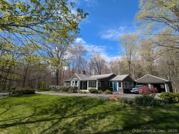 574 Cutlers Farm Road, Monroe, CT 06468