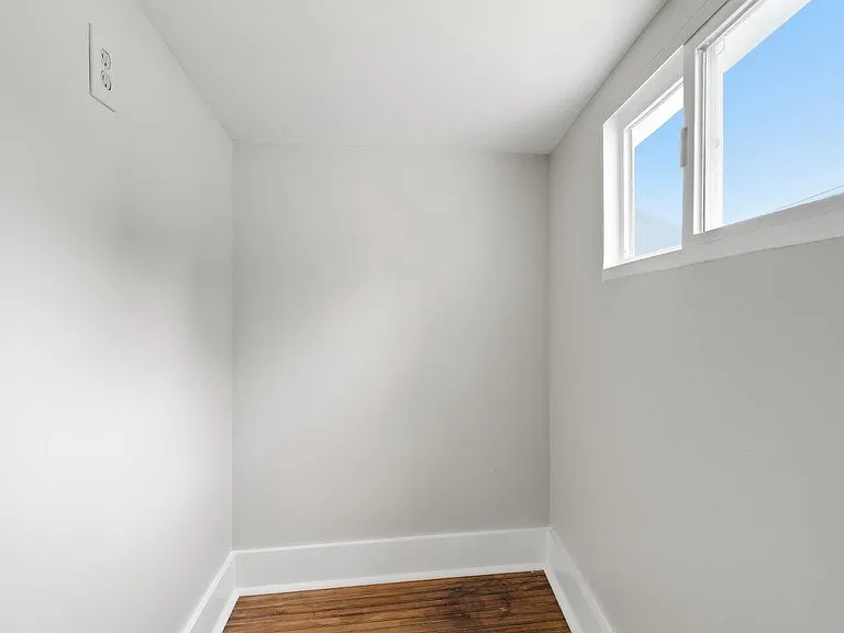 403 W South St #A — Photo 18