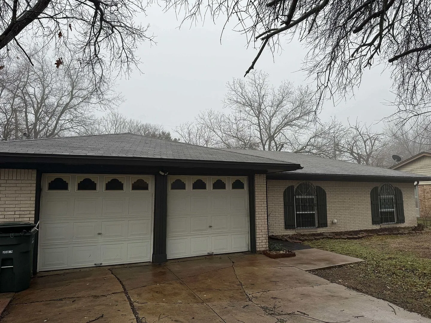 Charming 3 Bedroom, 2 Bath Home with 2-Car Garage & Large Fenced Yard — Photo 1
