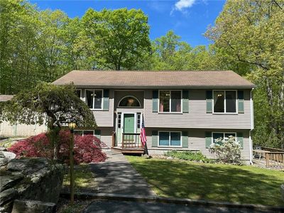 630 Whaley Hollow Rd, Coventry, RI, 02816