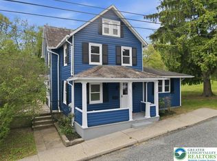 221 Diamond St, Pen Argyl, PA 18072