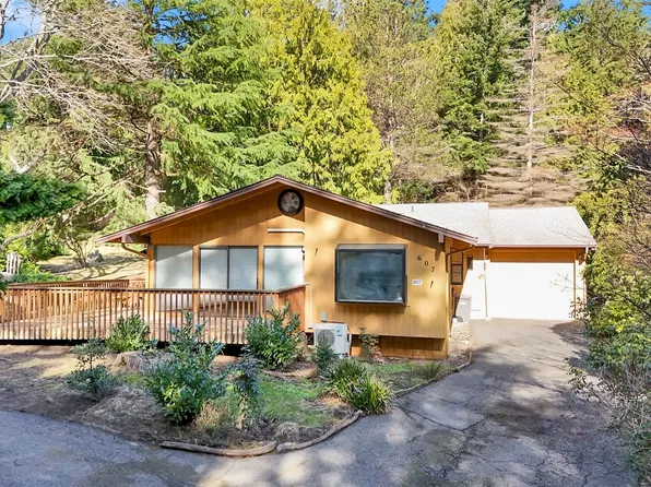 607 Shelter Bay Drive, La Conner, WA 98257