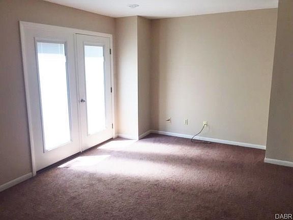 3rd image of 430 Sycamore Dr
