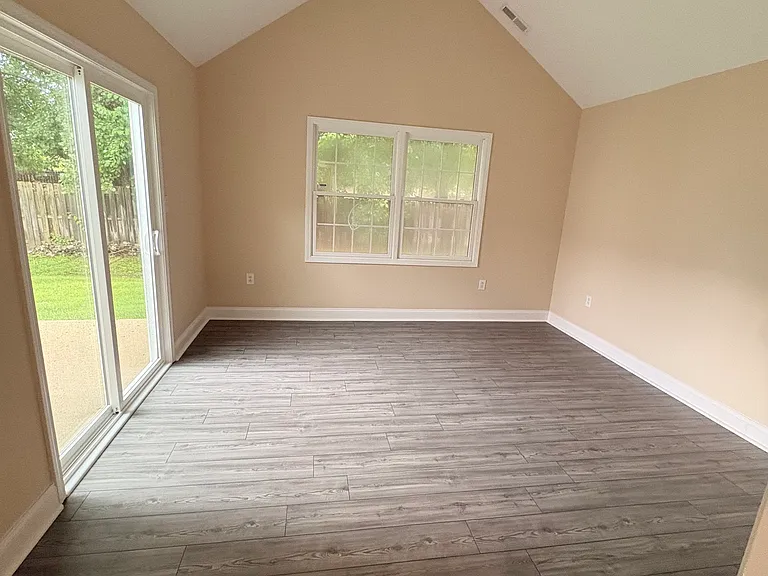 10770 Central Ave — Photo 10