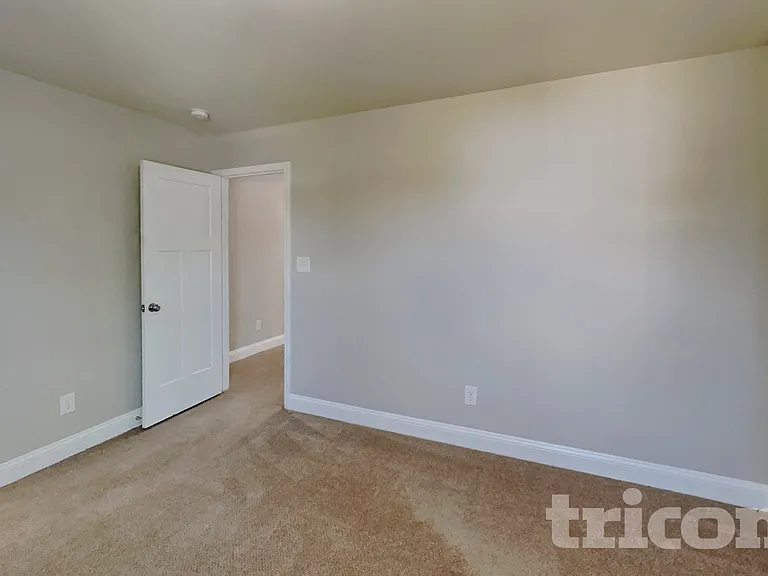401 Bruce Johnson Rd — Photo 12