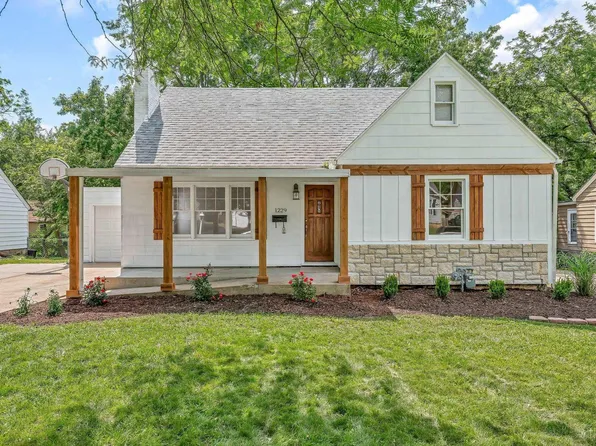 1229 SW Webster Ave, Topeka, KS 66604