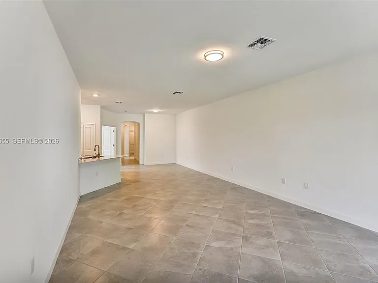 20545 Hazelnut Ct S — Photo 10