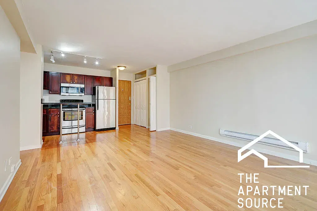 1 bed, 800 sqft, $1,795 — Photo 3