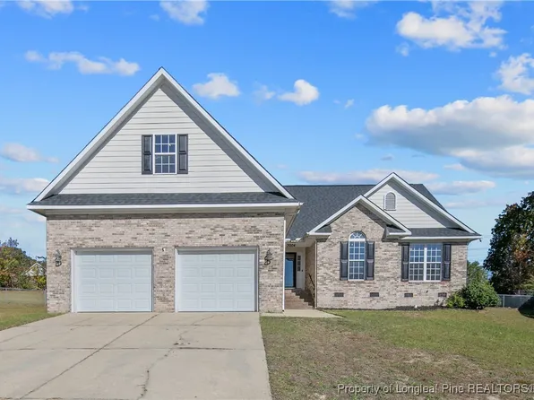 3004 Claymore Ct, Hope Mills, NC 28348