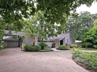 9110 Village Dr, San Antonio, TX 78217