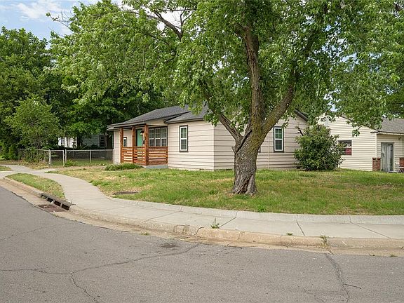 2nd image of 5828 S Francis Ave