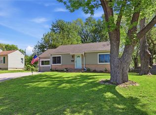 8233 Woodward St, Overland Park, KS 66204