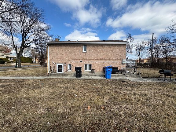 4th image of 11169 S Longwood Dr