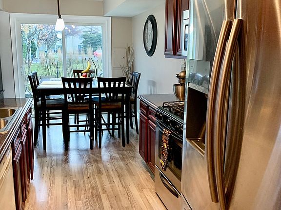 5th image of 345 Wisteria Dr #0