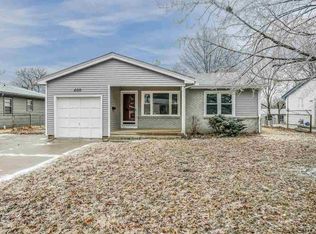 400 S Stearns Ave, Haysville, KS 67060