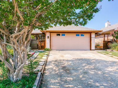 922 Boxwood Dr, Lewisville, TX, 75067