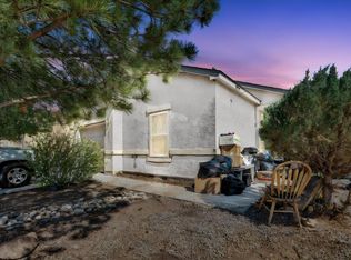 10811 Beaker Rd SW, Albuquerque, NM 87121