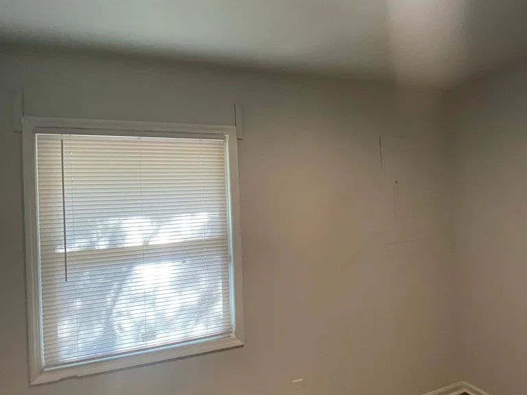 W.R. Cropper Apartments — Photo 26