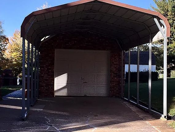 3rd image of 608 Highland Dr