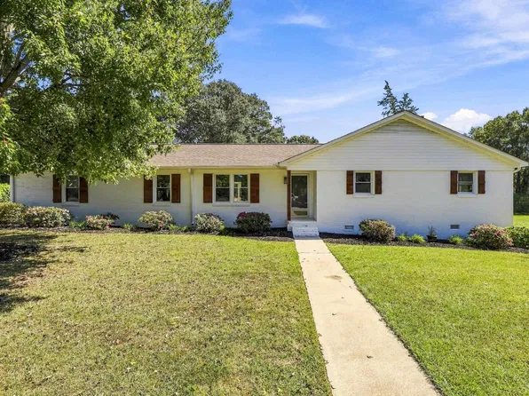 401 Wemberly Ln, Simpsonville, SC 29681
