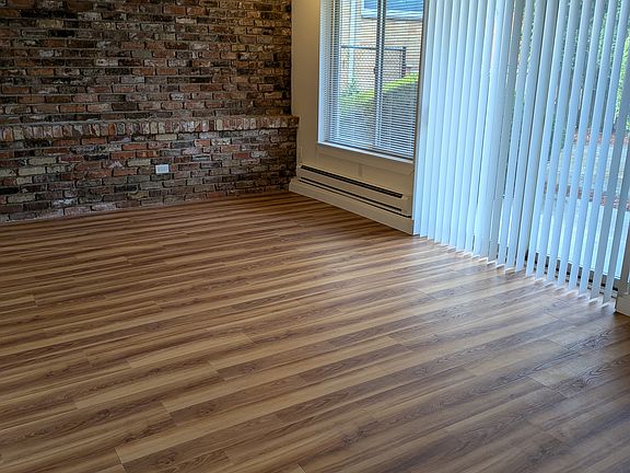 4th image of 315 13th Ave E APT 2