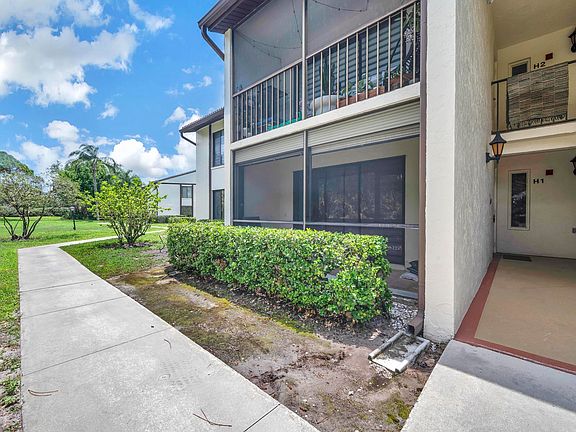 2nd image of 1485 SW Silver Pine Way #107 H-1