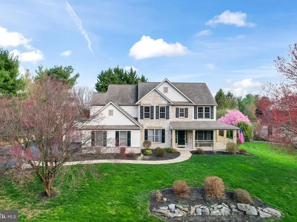 19 Fox Hollow Dr, Lancaster, PA 17602