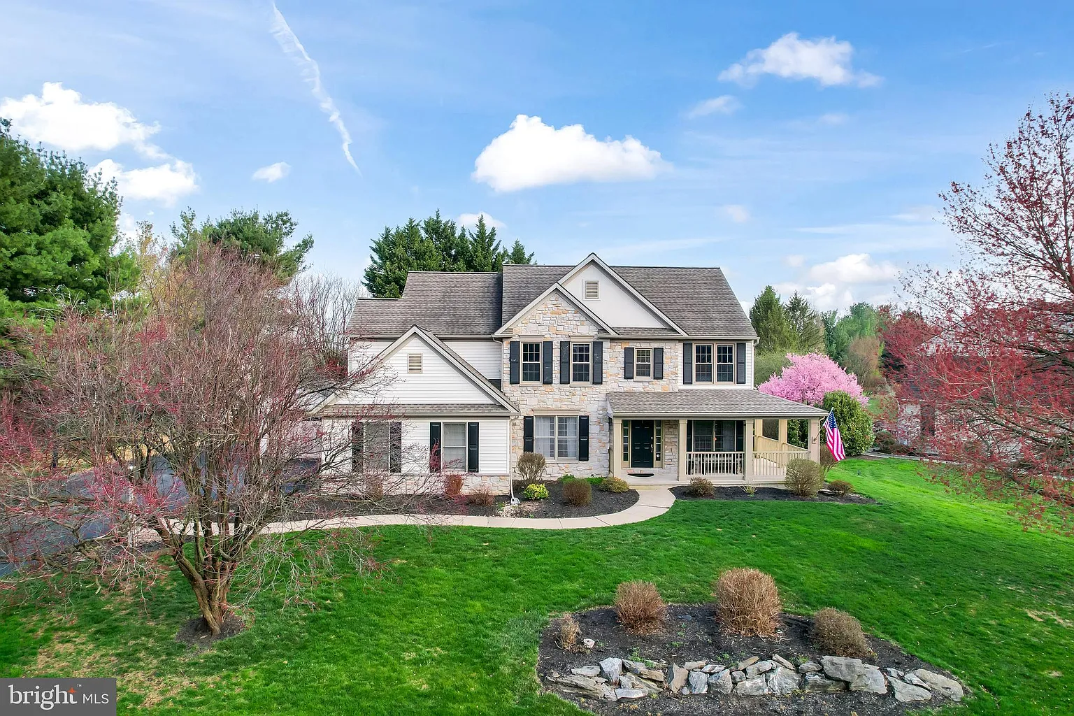 19 Fox Hollow Dr photo 1