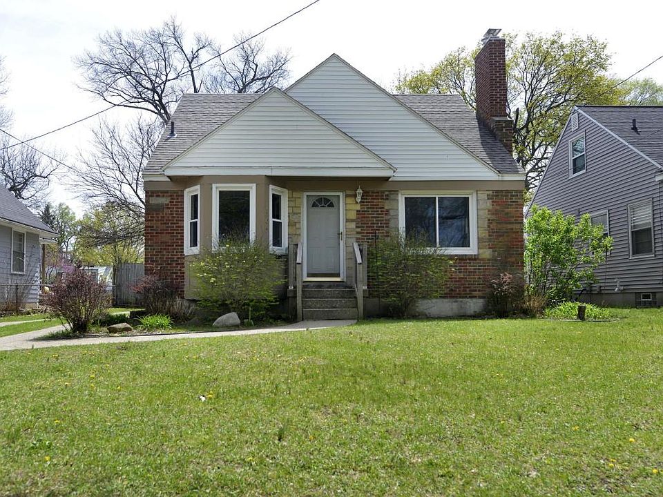 1st image of 1104 Ottillia St SE