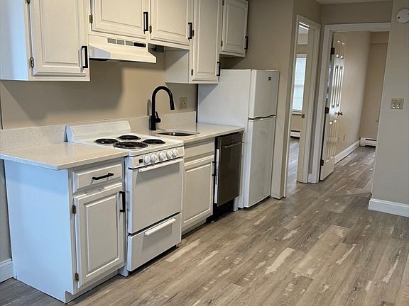 2nd image of 52 Washington St #9