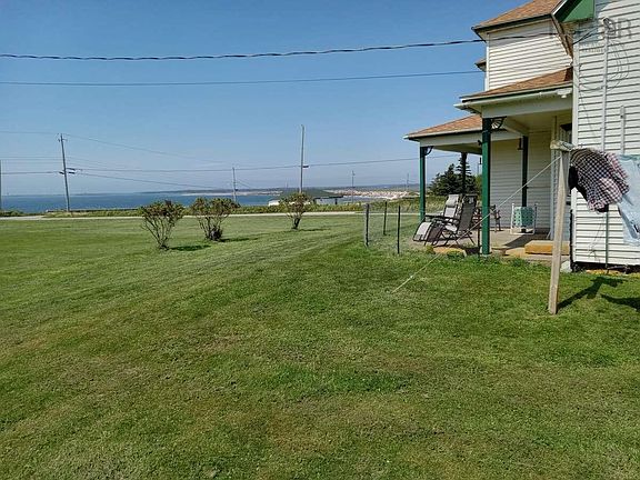 5th image of 12 Ripine Ln