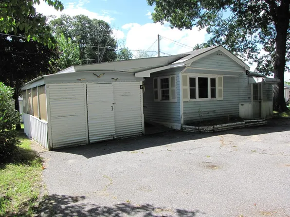 100 Rockingham Road #6, Derry, NH 03038