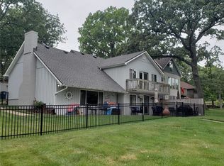 24 Anchor Dr, Lake Tapawingo, MO 64015
