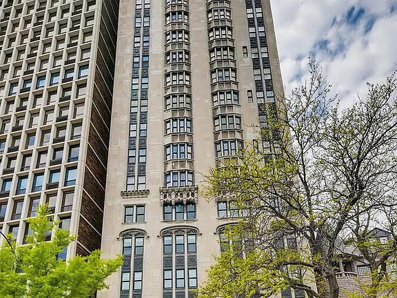 2nd image of 1242 N Lake Shore Dr #6N