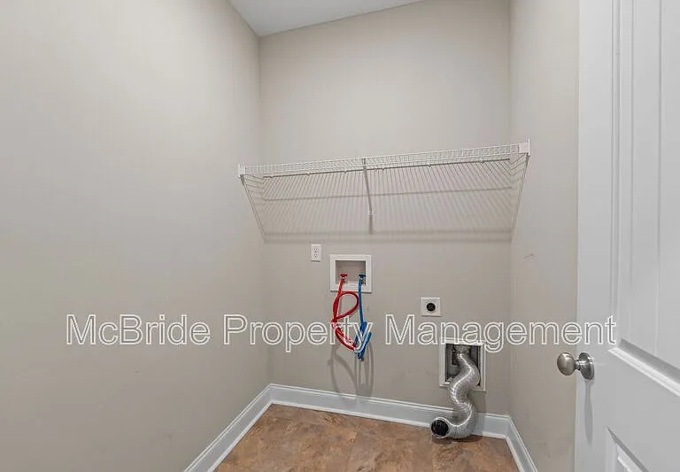 1140 George W Crawford Dr — Photo 18