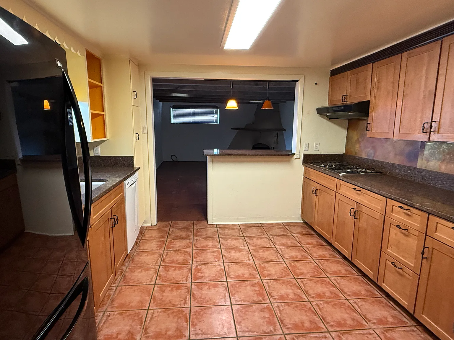 1820 Cornell Dr SE — Photo 3