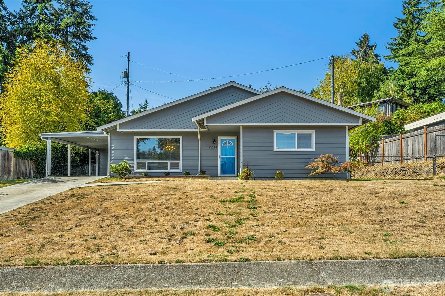 10237 31st Avenue SW photo 1