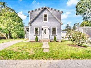 5 Dunbar Ave, Bristol, RI 02809