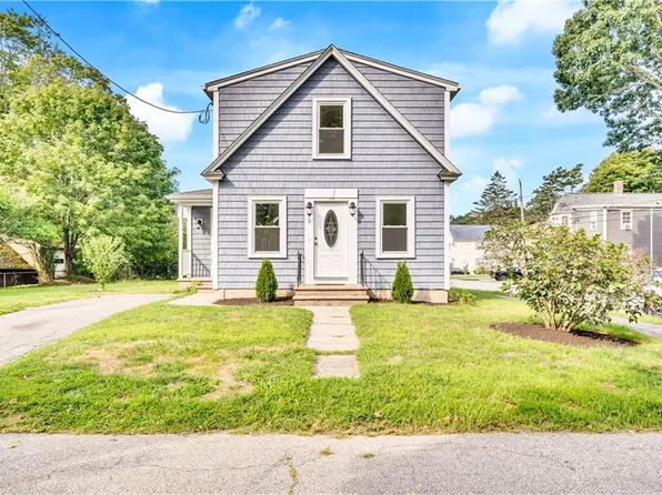 5 Dunbar Ave, Bristol, RI 02809