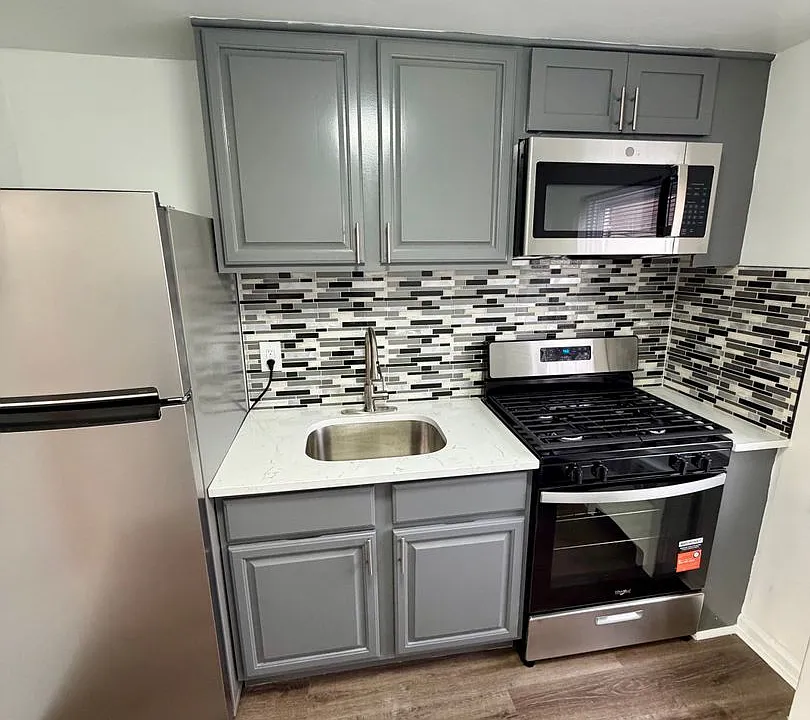 Ellington Street Realty LLC
