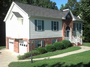 5512 Wellsley Dr E, Greensboro, NC 27407