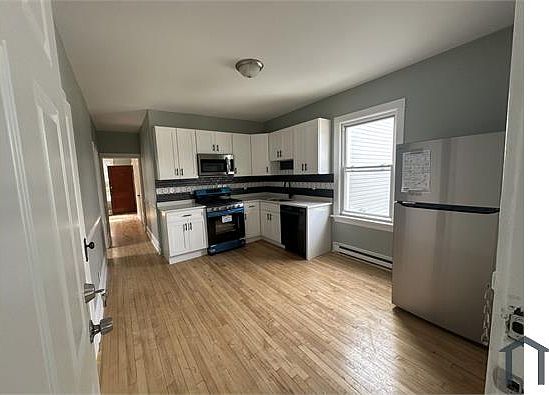 1st image of 9035 S Greenwood Ave APT 1R