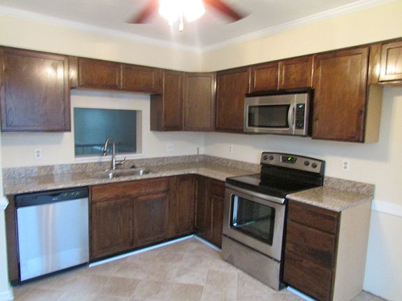 3rd image of 5601 Campus Dr