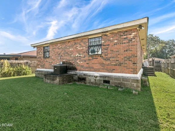 14701 Emory Rd, New Orleans, LA 70128