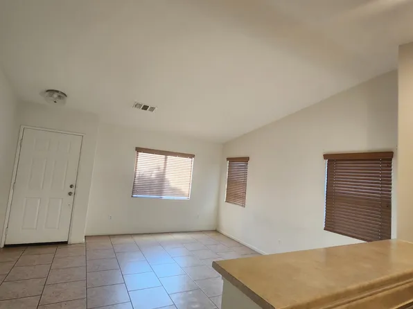 964 J Tapia Ct, Calexico, CA 92231